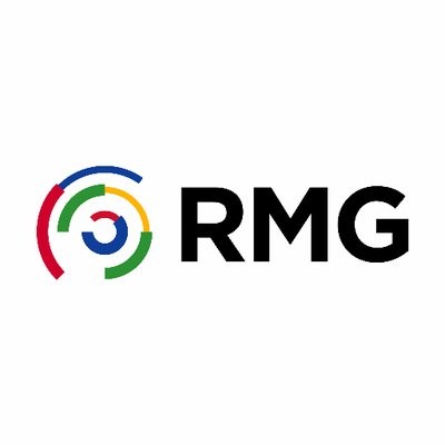 social media specialist & digital marketing specialist