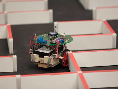 Maze Solver Robot