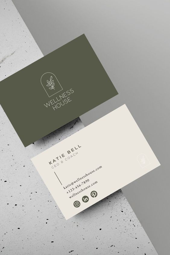 تصميم بطاقات العمل الاحترافية (Business Card Design)