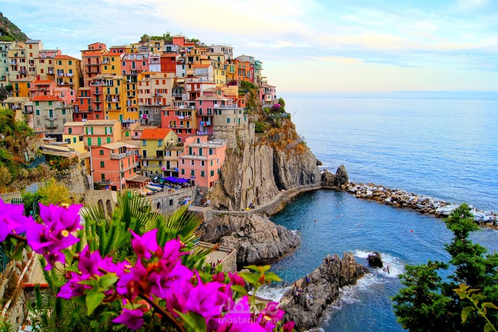 مقالة سياحية عن الأراضي الخمس بإيطاليا أوما يعرف بتشنكوي تيري cinque terre