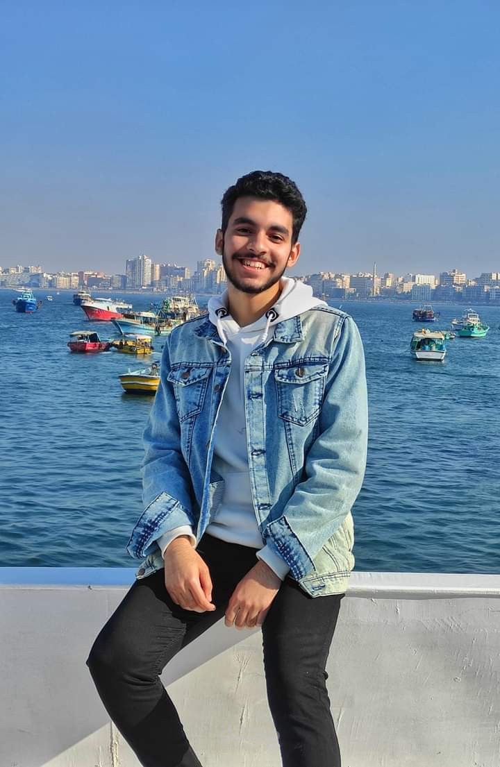 كتابة نصوص ، تعديل صور ، تفريغ مقاطع صوتية