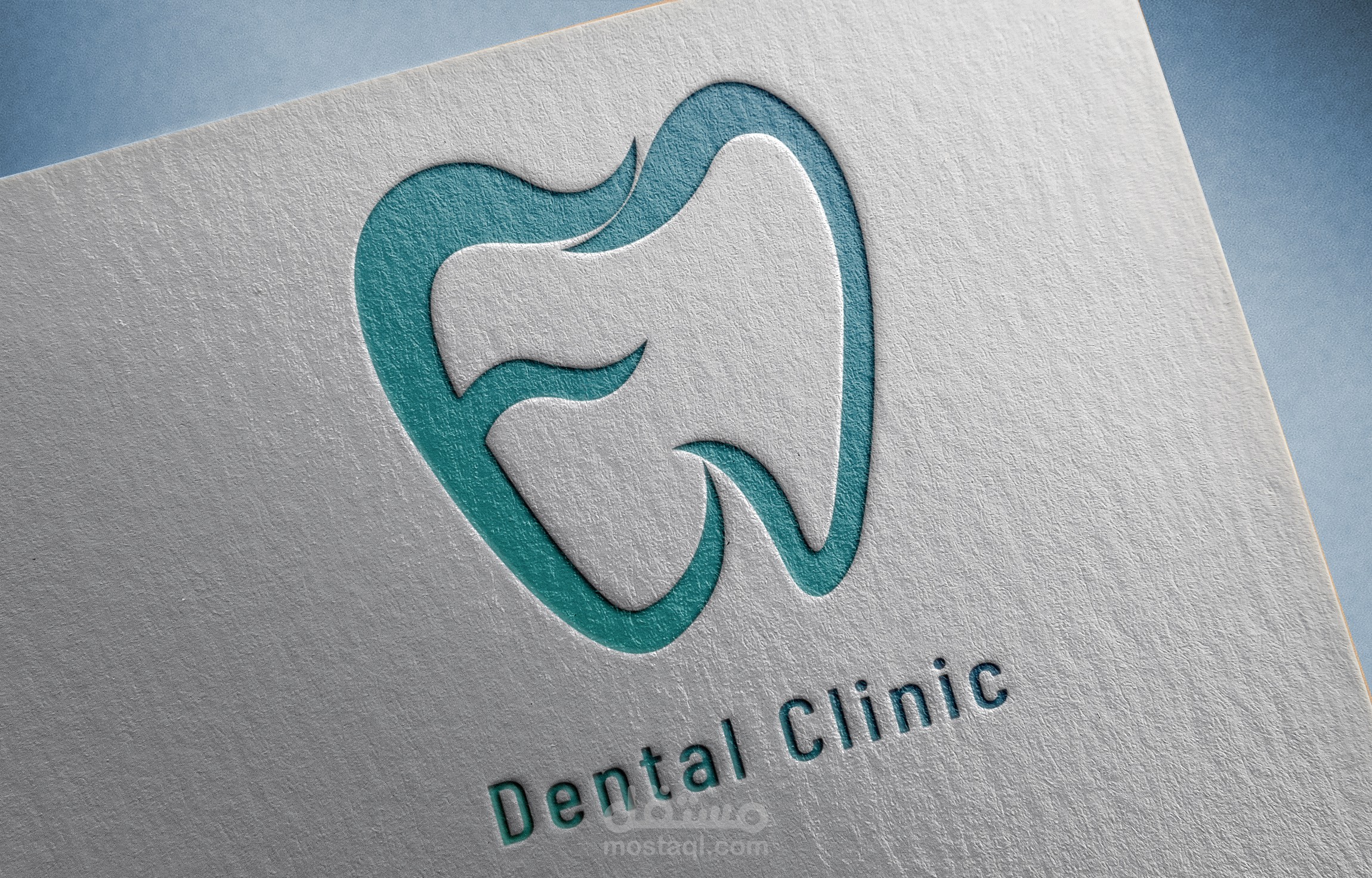 شعار خاص لعيادة أسنان "Dental Clinic"