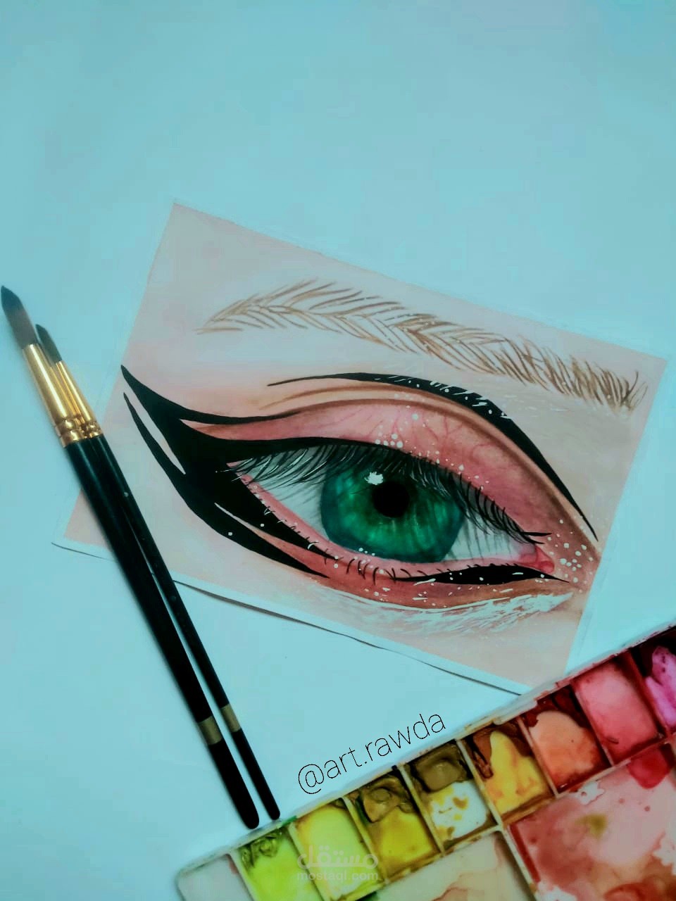 رسمة عين