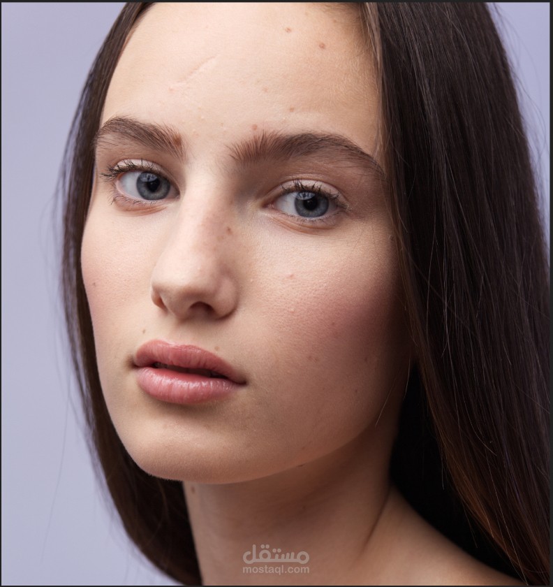 عمل retouch لبشرة امرأة