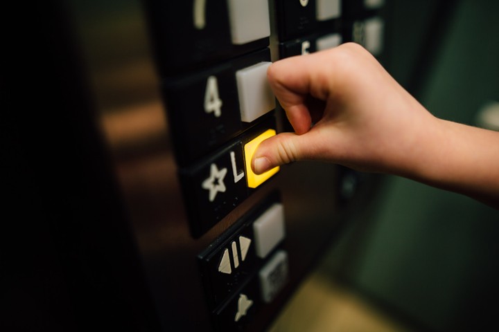 Elevator Control Website