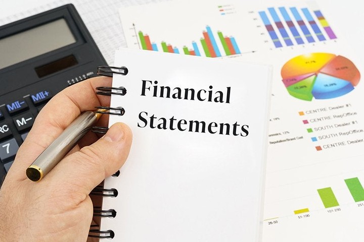 Prepare monthly Financial statements