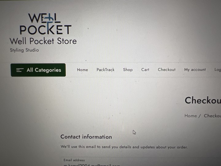 Well pocket store