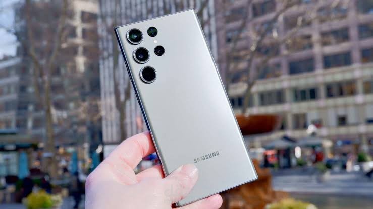 مراجعة شاملة لهاتف Samsung Galaxy S23 Ultra: هل يعتبر الأفضل في 2023