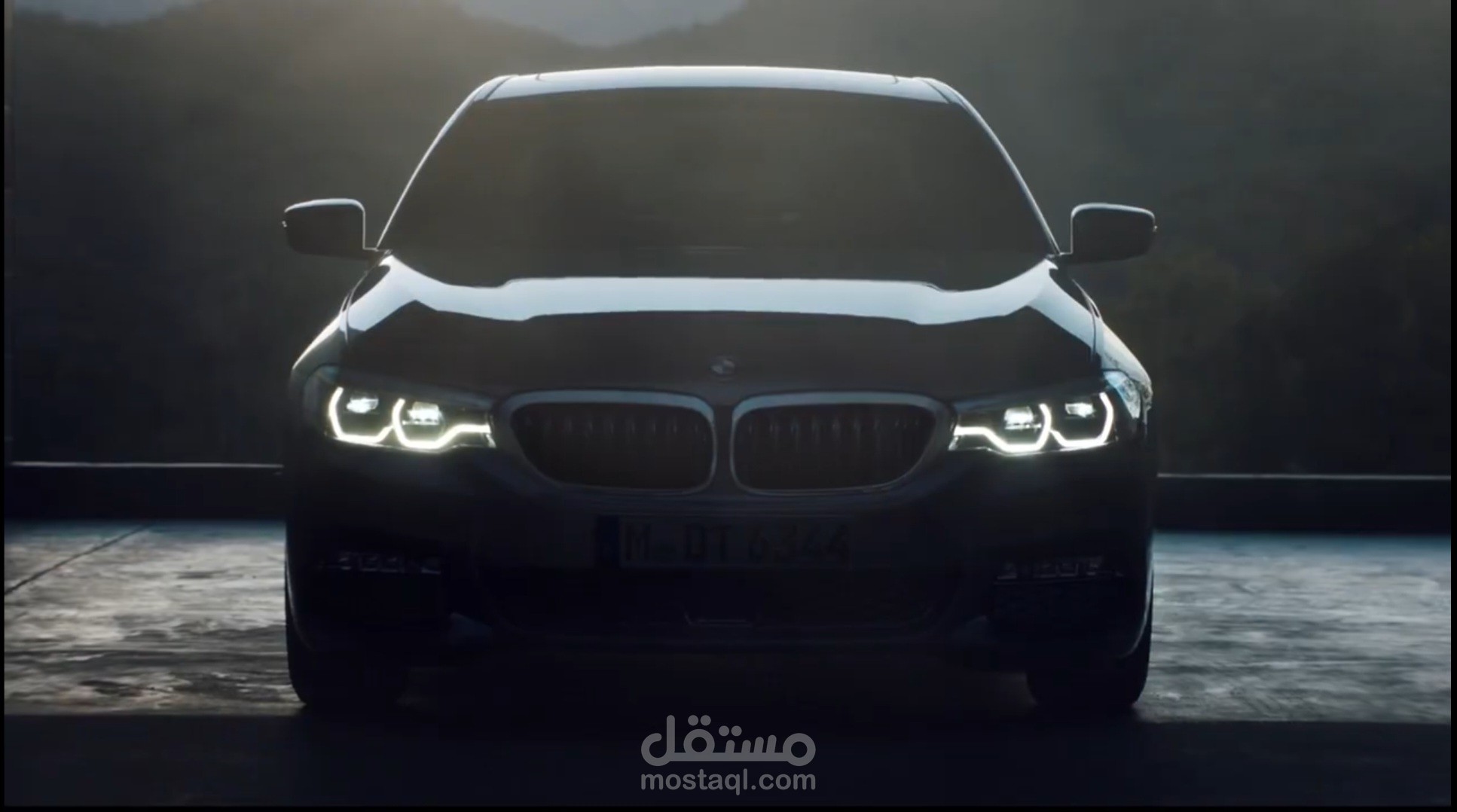 إعلان BMW