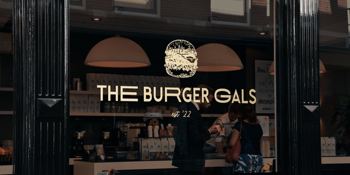 هوية بصرية وباكيدج لمطعم برجر The Burger Gals