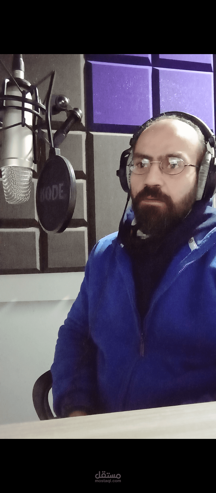 تعليق صوتي وأداء وتمثيل بالصوت