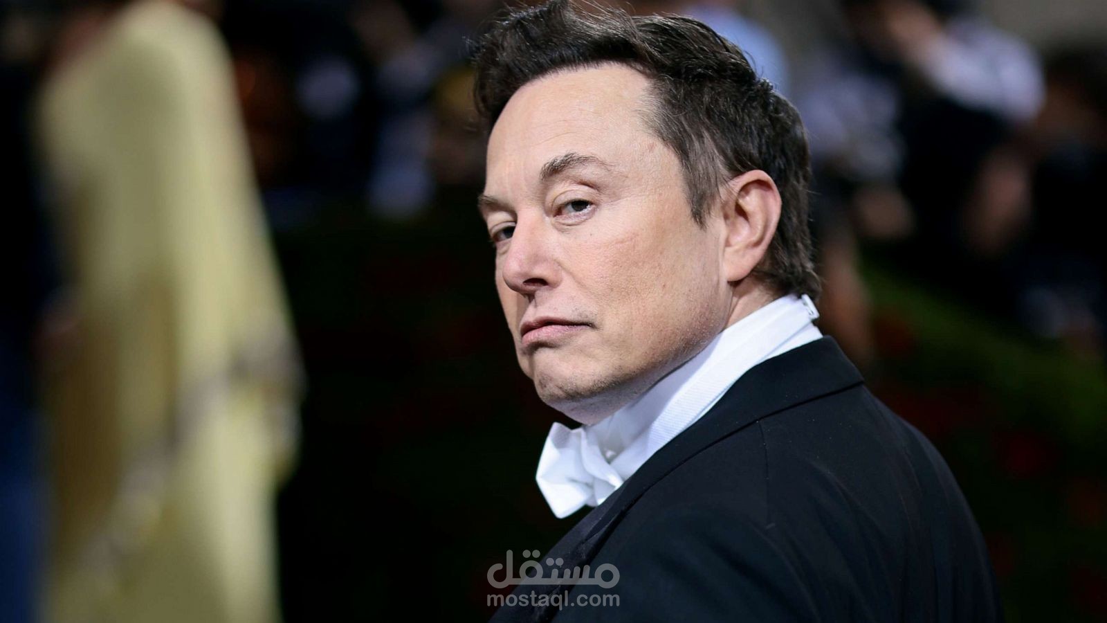 من هو إيلون ماسك ؟؟!