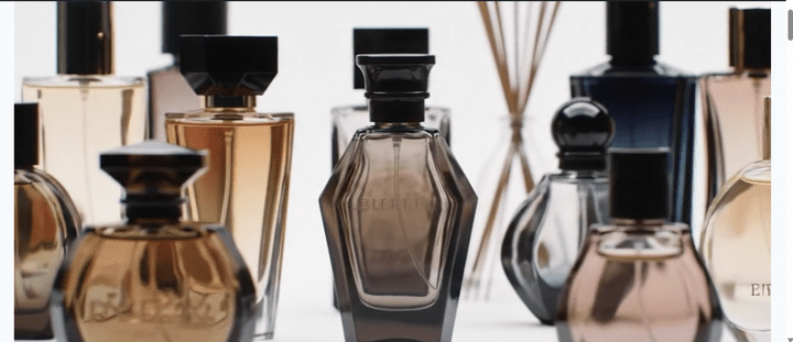 نموذج لموقع بيع العطور ( مثل العربية للعود)