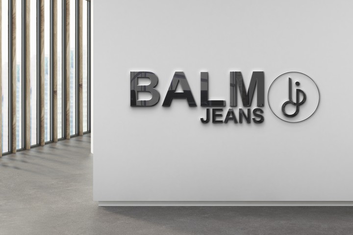 تصميم شعار & بروشور لشركه ملابس [ BALM JEANS ].