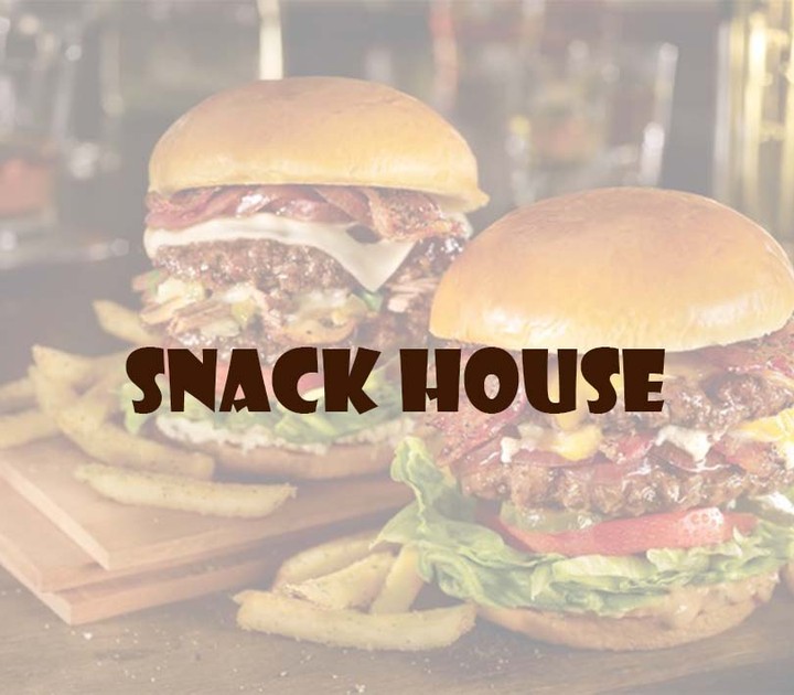 Snack House - logo design