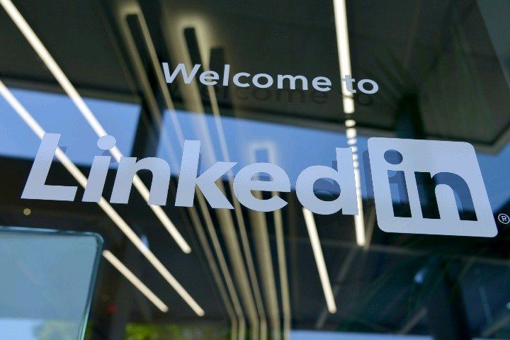 محتوي LinkedIn احترافي وجذاب، لزيادة المتابعين