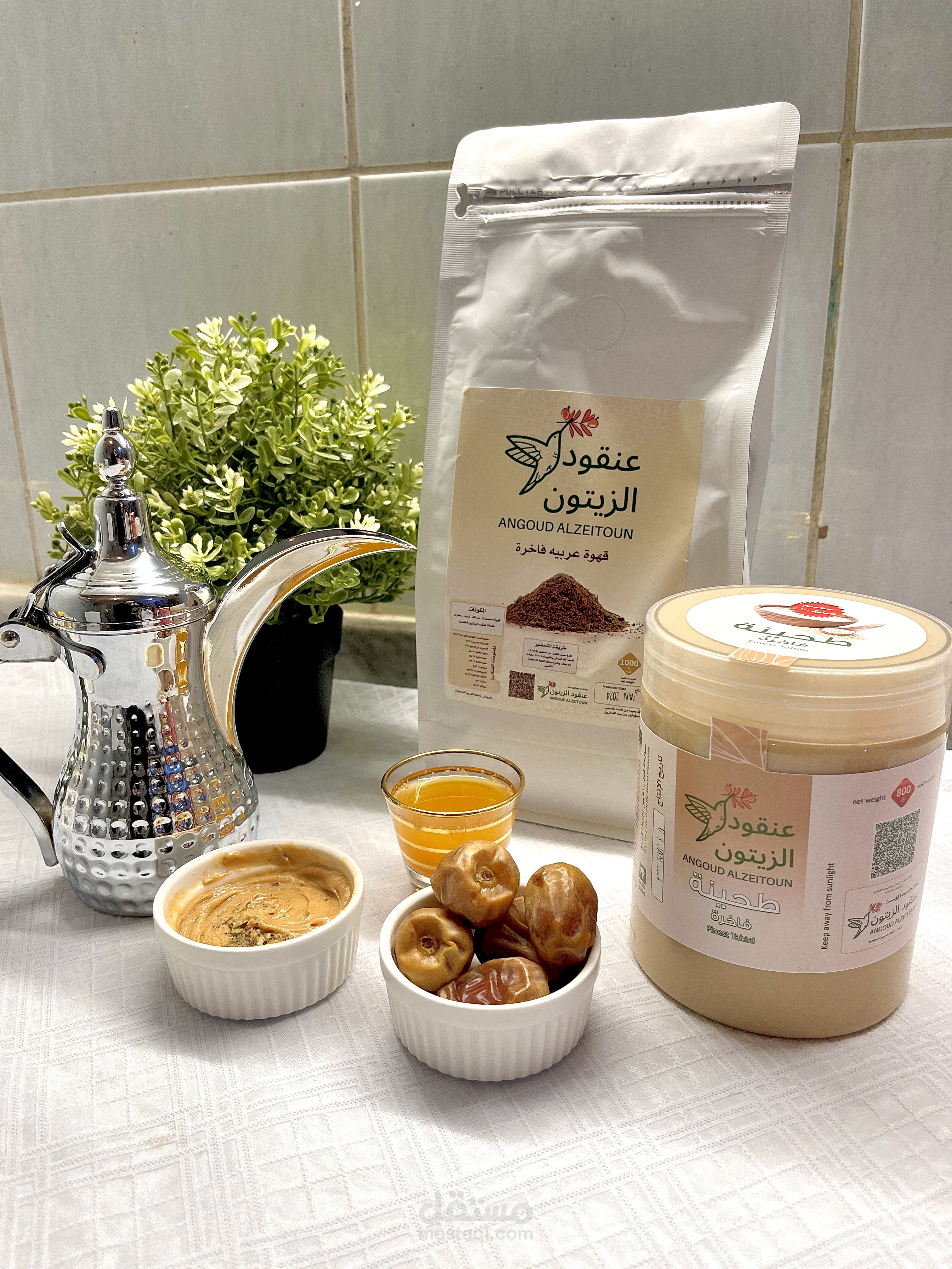 تصوير إعلاني لمنتجات عنقود الزيتون