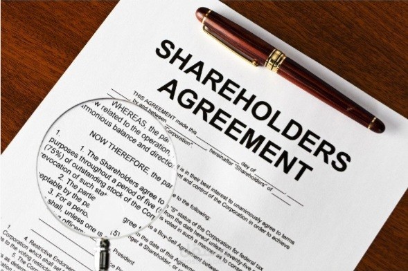 Shareholders agreements, a way to a healthy relationship between partners