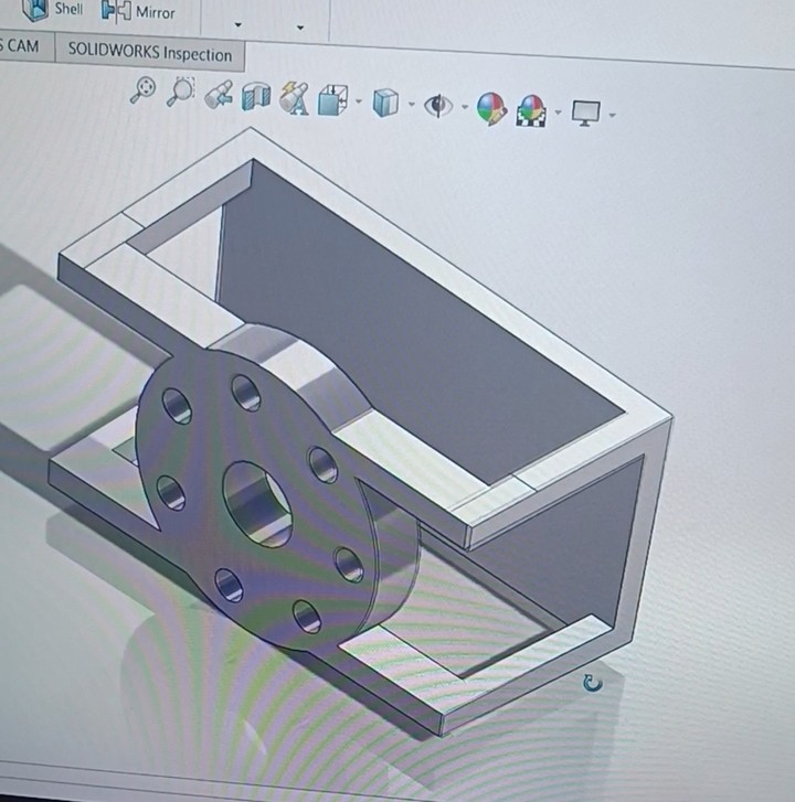 رسمة على SOLIDWORKS