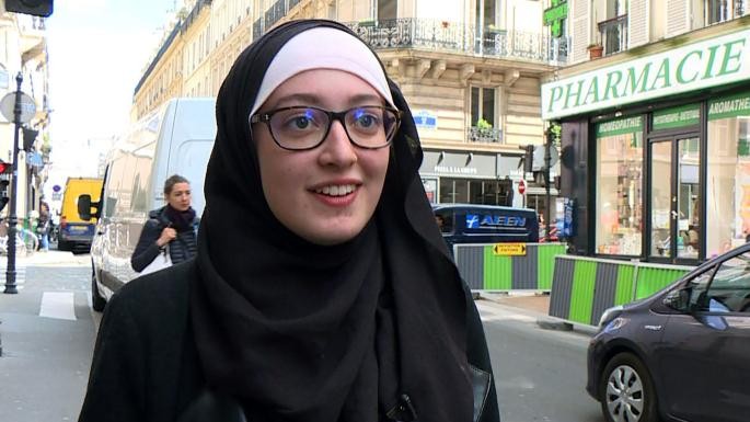 مريم بوجيتو .. طالبة مسلمة تقع ضحية لارتدائها الحجاب في فرنسا