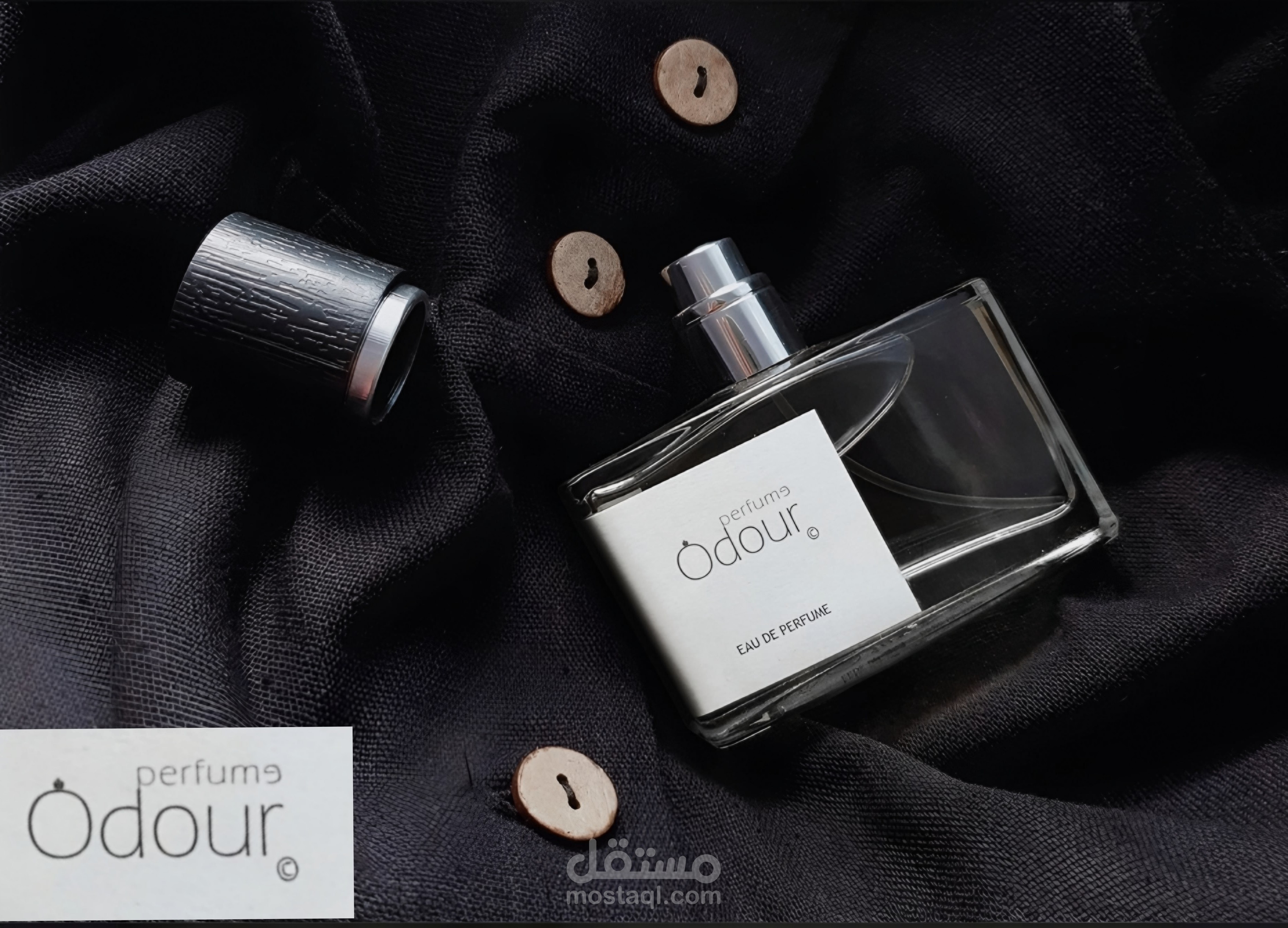 الهوية البصرية لمتجر odour للعطور