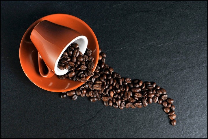 كتابة بروفايل شركة متخصصة في بيع كبائن القهوة.