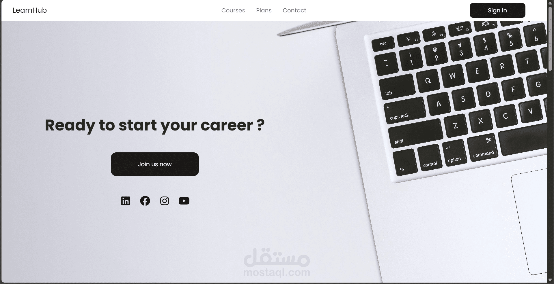 عمل صفحة هبوط (Landing Page) لموقع كورسات