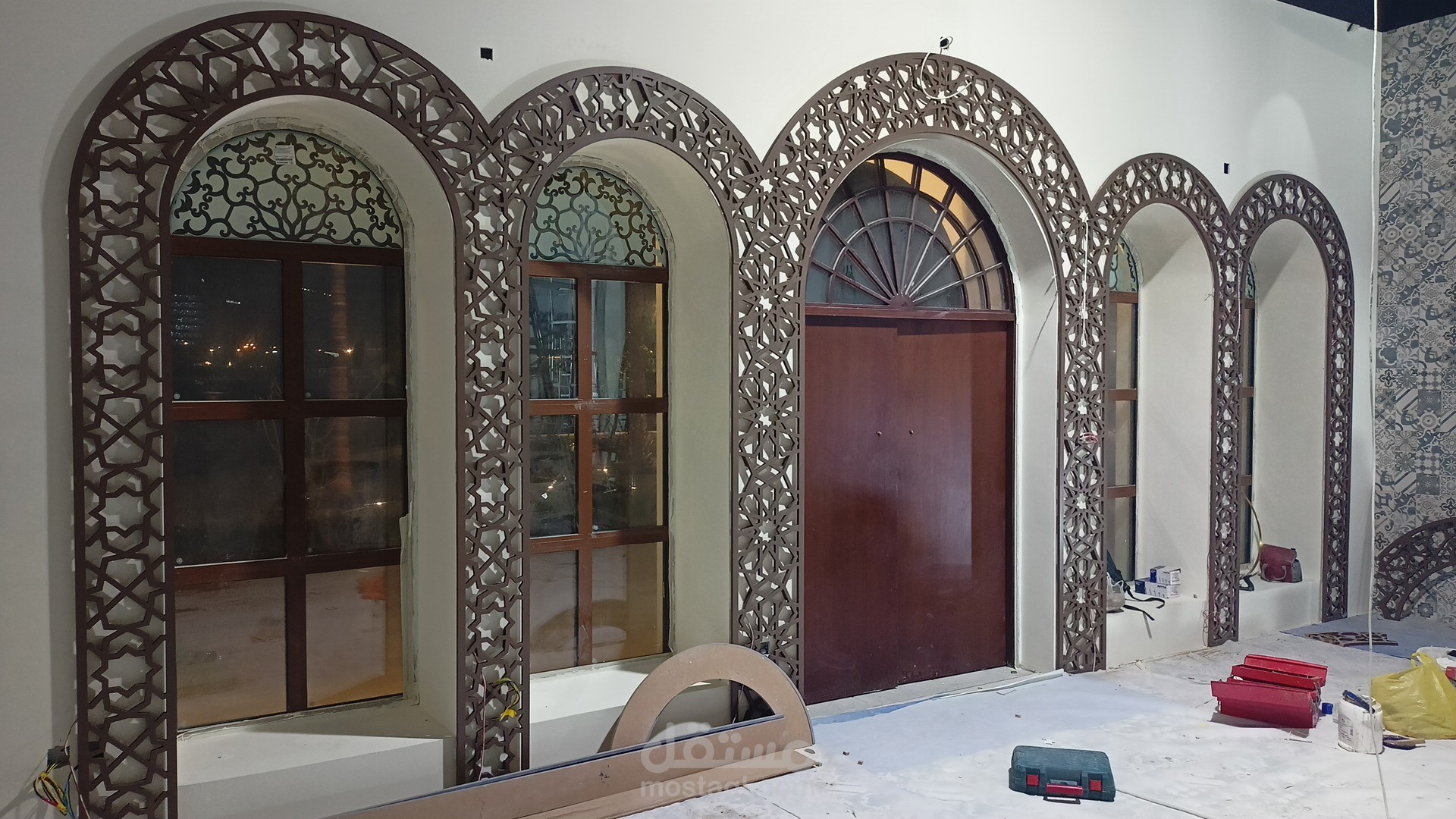ديكور حائط على الطراز الأسلامى