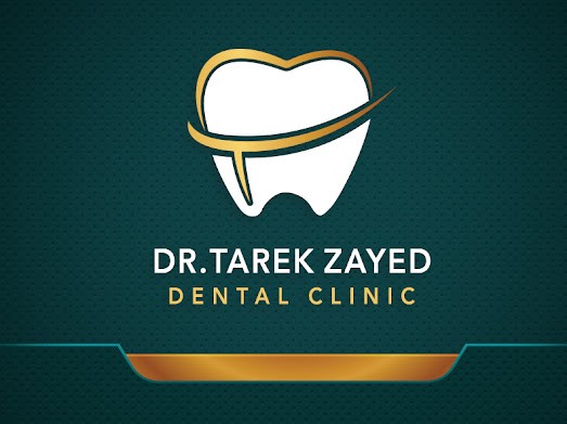 تصميم هوية كاملة وسيال ميديا لعيادة طبيب اسنان