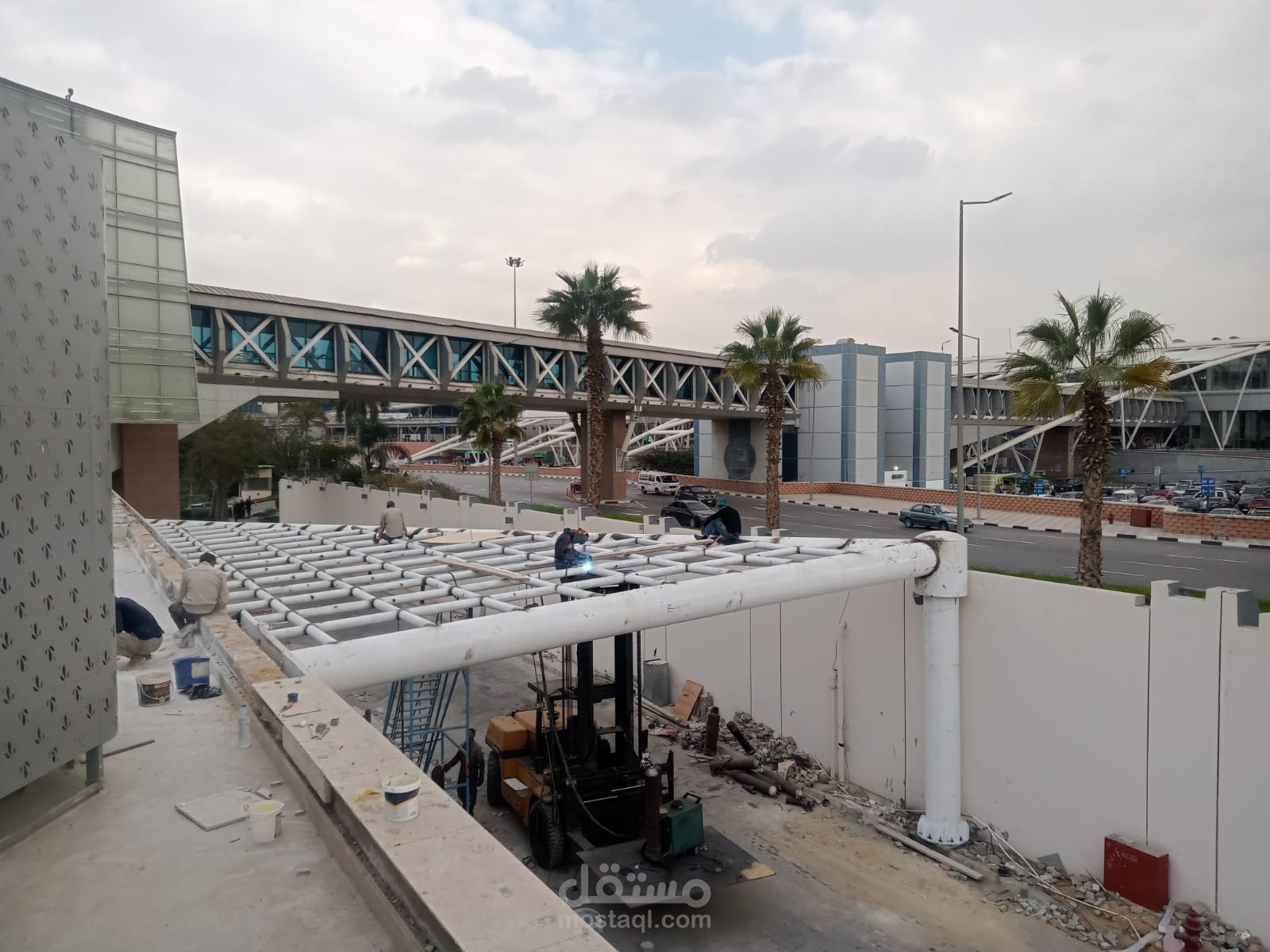 مطار القاهرة الدولى