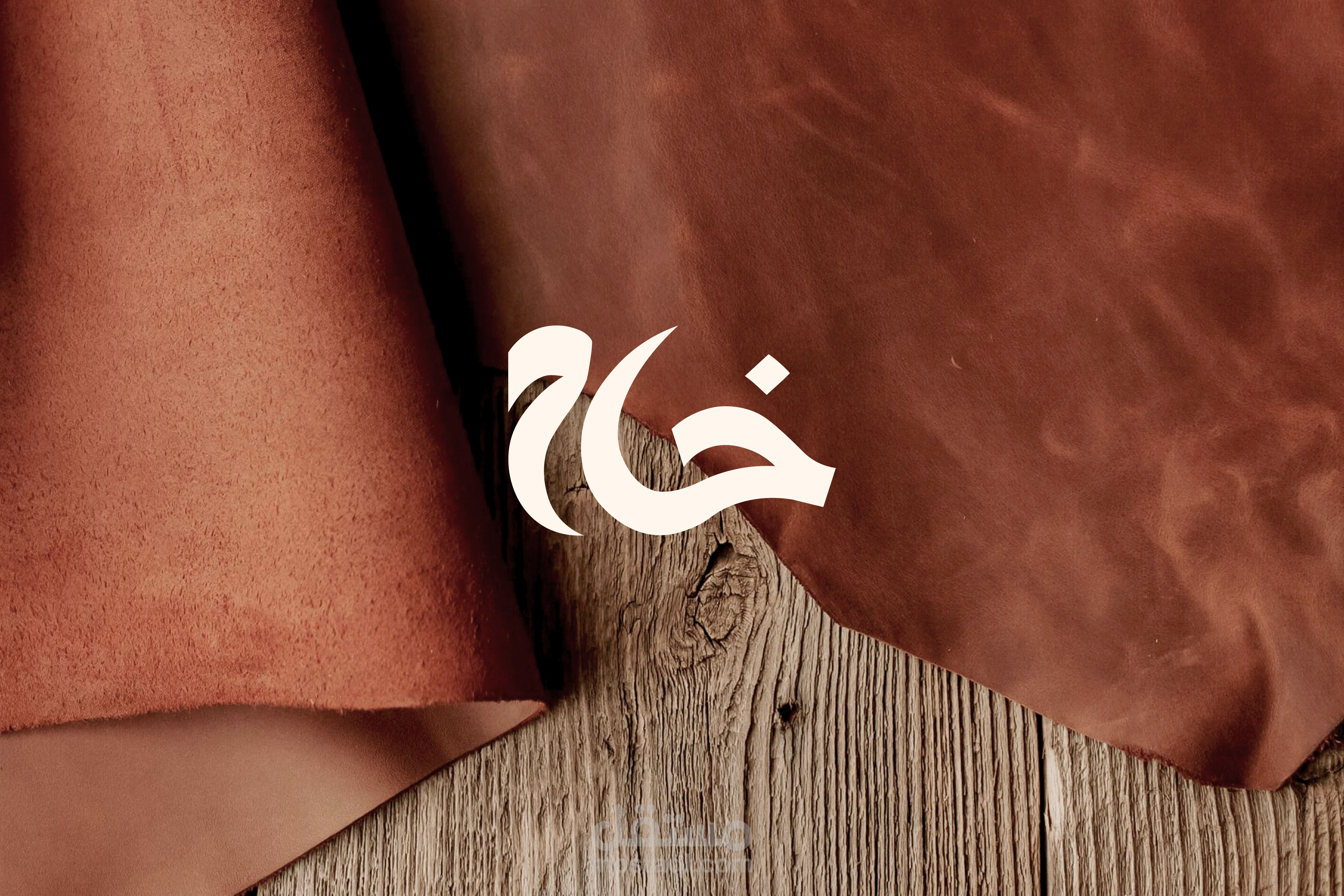 منتجات "خام" الجلدية الفاخرة | تصميم الهوية التجارية هوية العلامة التجارية، تصميم الشعار، التغليف، الإدارة الفنية
