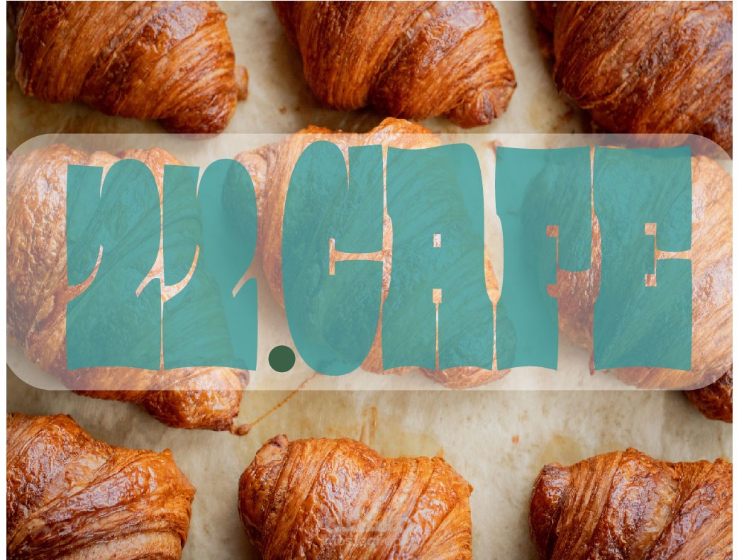 تصميم لوجو لمقهي 22 cafe بنماذج عرض هويه بصريه