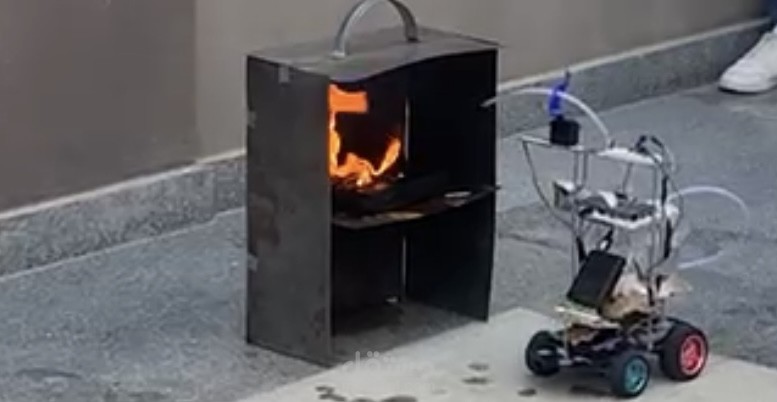 Firefighting mobile robot