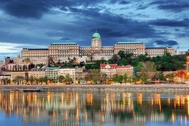 قلعة بودا في بودابست المجر