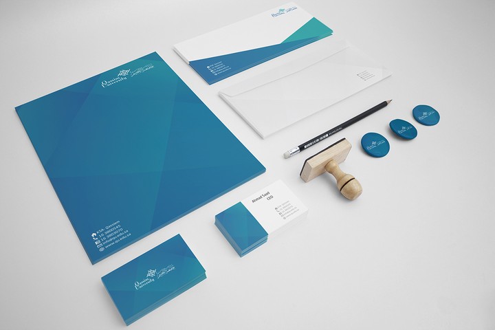 QU _ Brand Identity