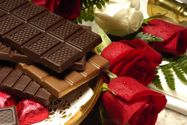 ملف تعريفي لمؤسسة تبيع الزهور والشوكولاته انجليزي/عربي