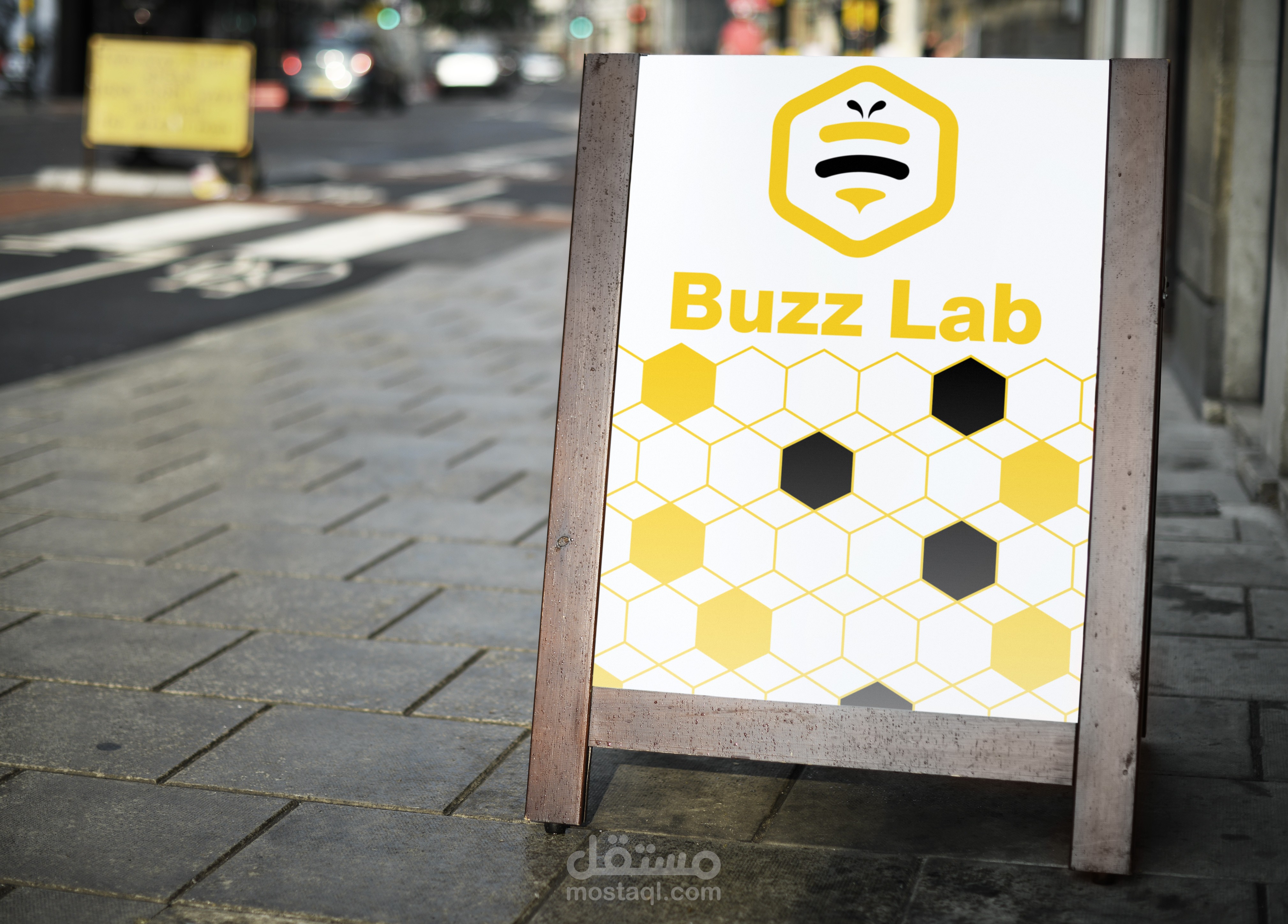 تصميم شعار احترافي لمؤسسة Buzz Lab