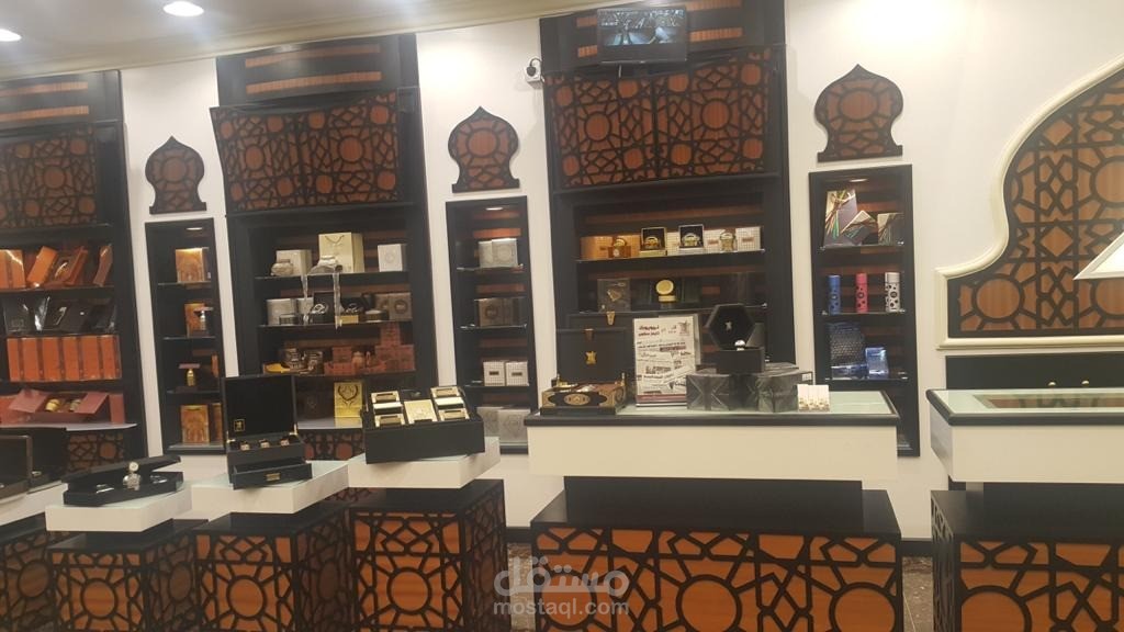 محل عطور بالشرقية