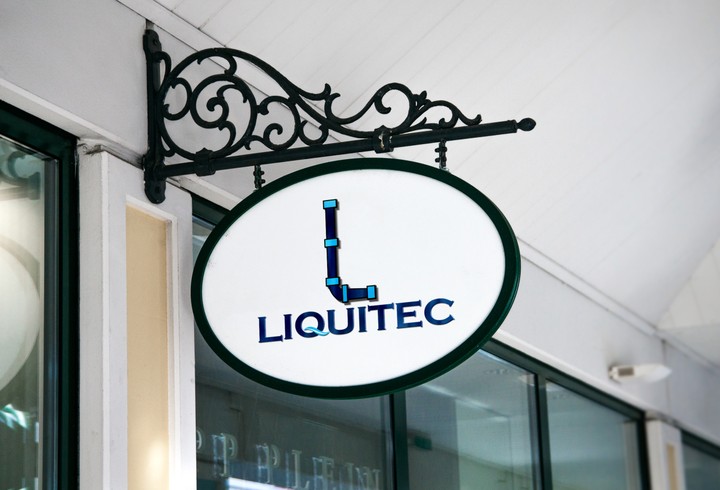 لوجو لشركة  liquitec