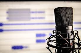 تعليق صوتي محترف voice over