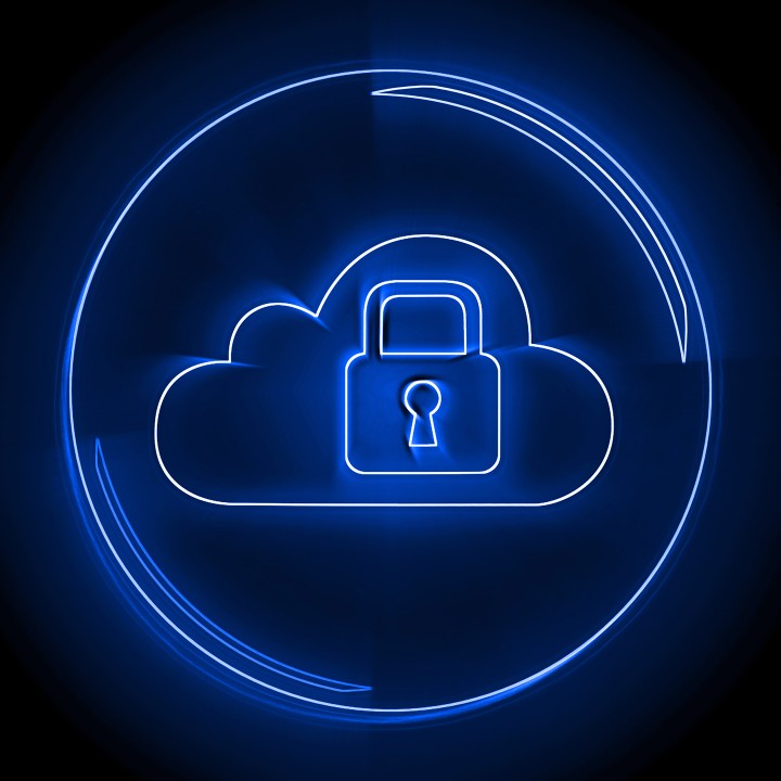 تقرير باللغة الأنجليزية بعنوان Cloud Security