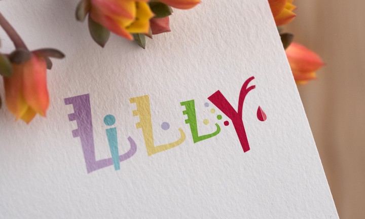 تصميم شعار لمتجر ألعاب (LILLY)