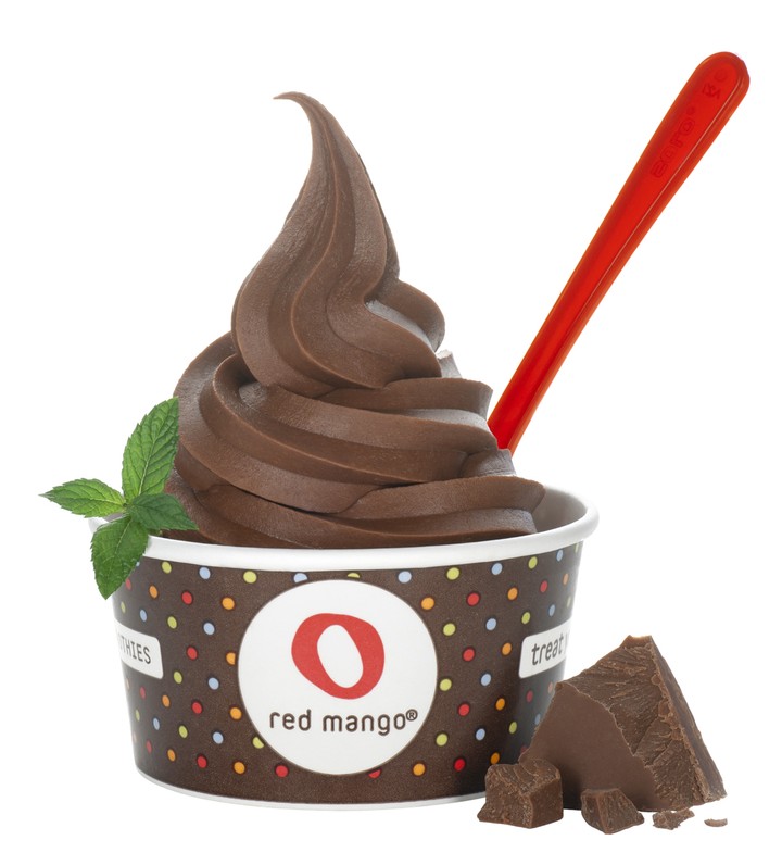 تصميم الهوية البصرية الكاملة لمقهى red mango  في مدينة جدة وهو براند عالمي