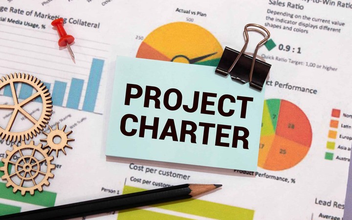 عمل ميثاق مشروع (project charter) لمشروع بناء برج تجاري