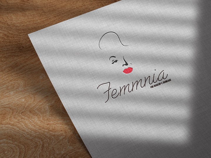 femmnia logo