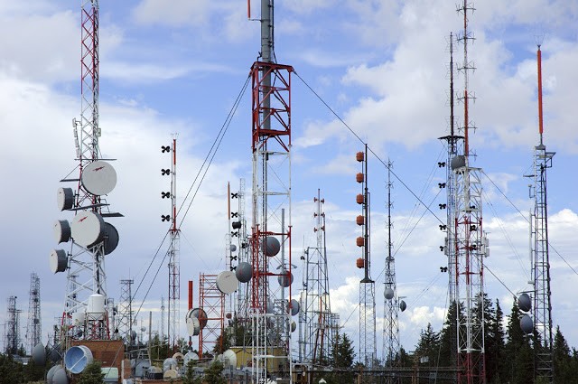تنفيذ مشاريع تركيب أبراج الاتصالات 2G - 3G - 4G.